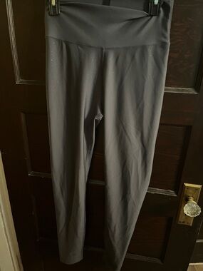 Peloton Shine Gray Active Leggings